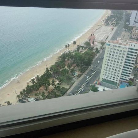 La Mer Hotel На Транг Екстериор снимка