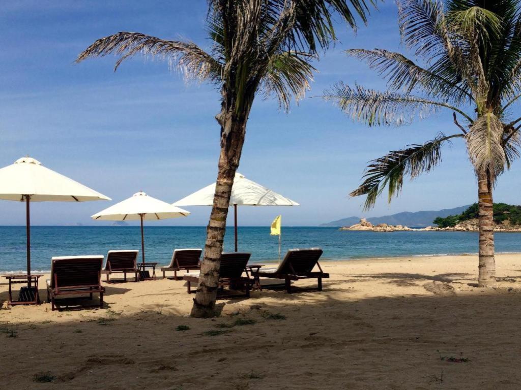 La Mer Hotel На Транг Екстериор снимка
