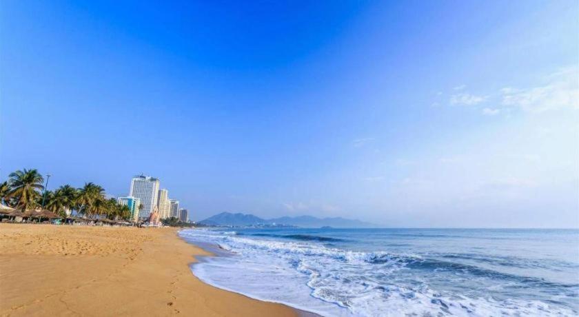 La Mer Hotel На Транг Екстериор снимка