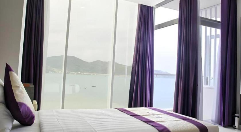 La Mer Hotel На Транг Екстериор снимка