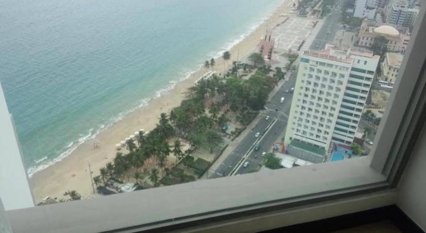 La Mer Hotel На Транг Екстериор снимка